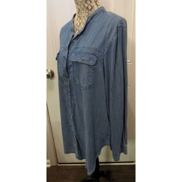 Velvet Heart Shirt NWT Blue Denim Blouse Button Front Womens Size L - Picture 3 of 7